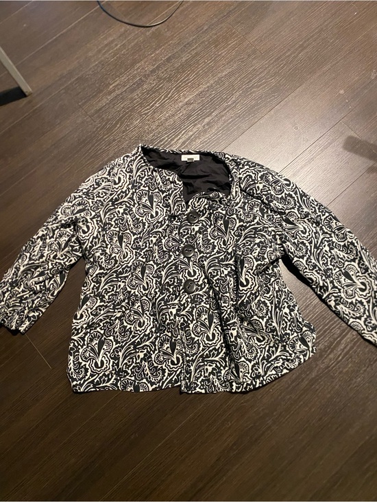Charter Club Jackets & Blazers - Charter Club XL Women's Floral Black & White Button Up Blazer / Jacket